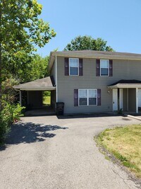 Building Photo - 3206 Elm Grove Dr