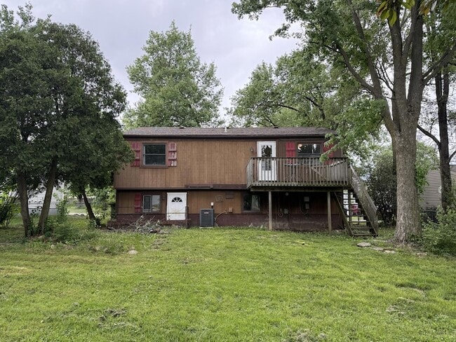 Building Photo - 2348 Warfield Dr