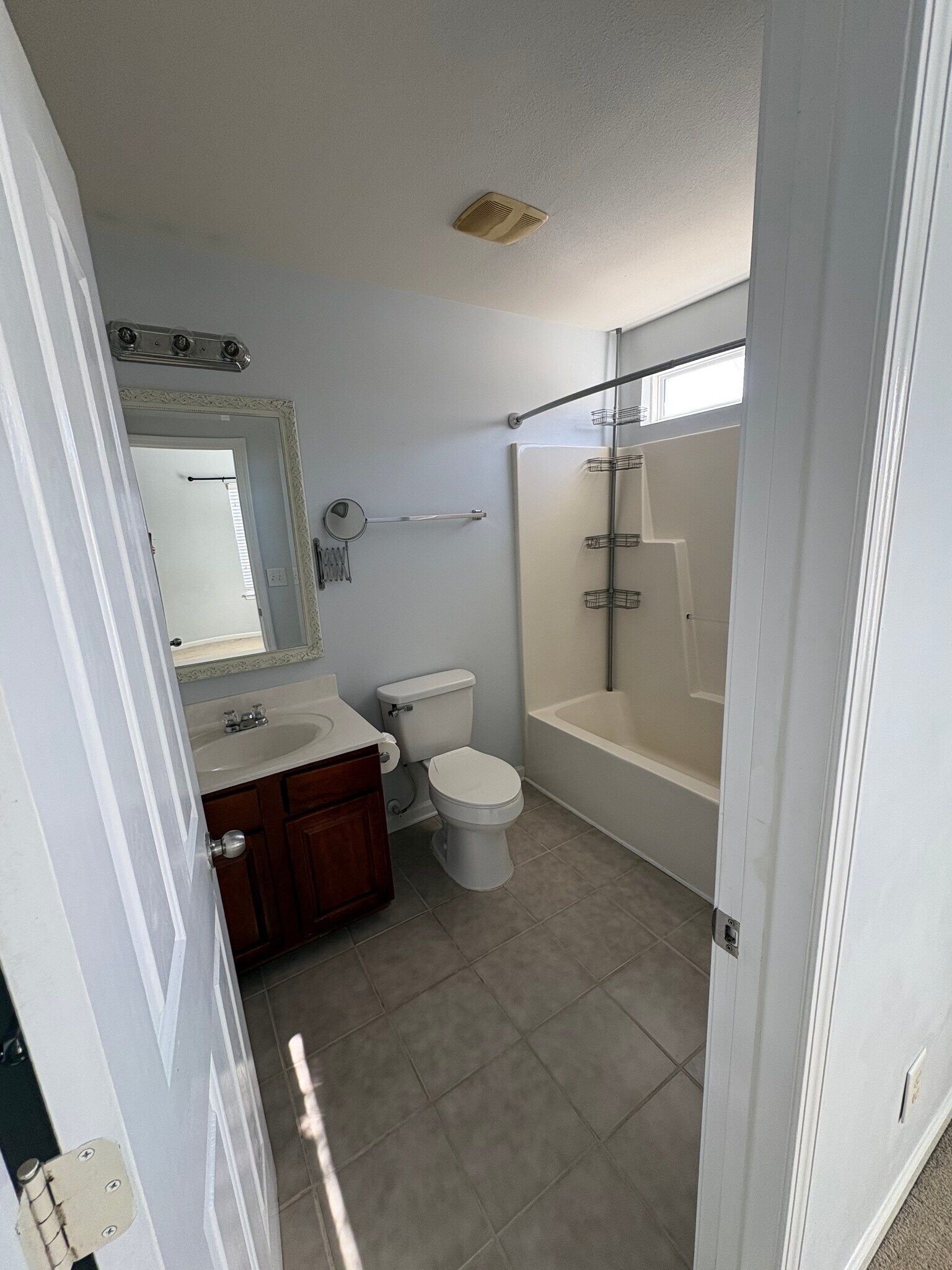 Building Photo - 9358 Greenheather Dr