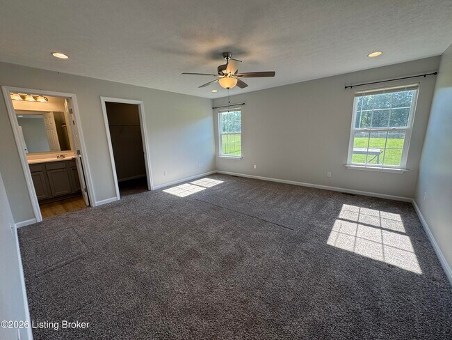 Building Photo - 25 Mandan Ct