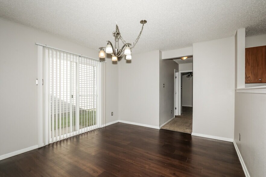 Building Photo - 14428 Black Farm Dr