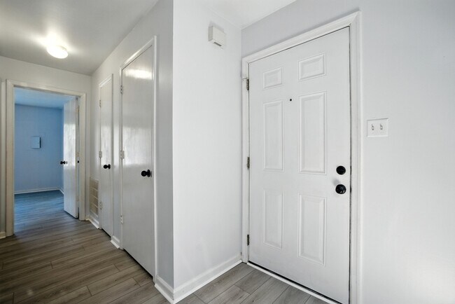 Building Photo - 629 Ocean Lakes Dr