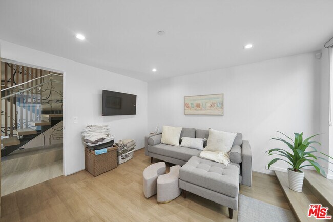 Building Photo - 1500 Ocean Dr