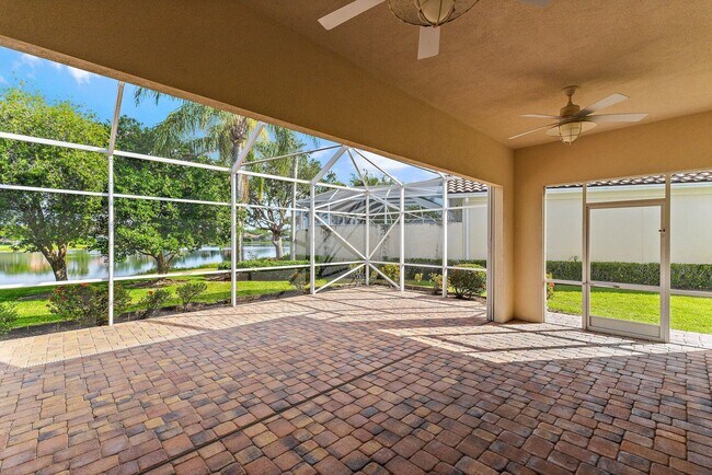 Building Photo - 8120 SE Paurotis Ln