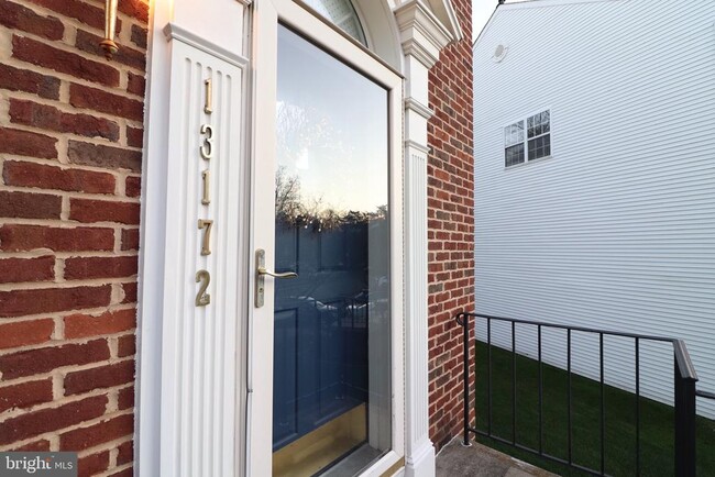 Building Photo - 13172 Ashnut Ln