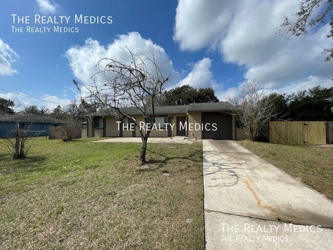 Primary Photo - AMAZING 3 Bedroom 2 Bathroom Home In Orlando!