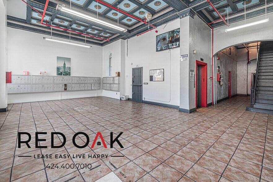 Building Photo - 744 Beacon Ave