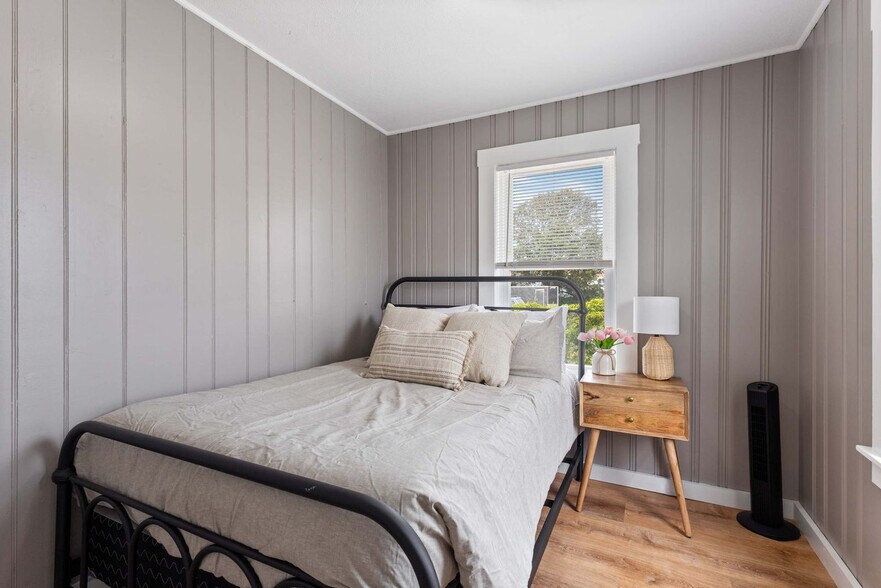 Building Photo - 2 Island Path