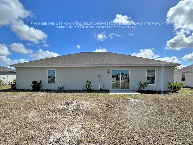 Building Photo - 25483 Doredo Dr