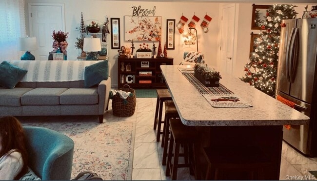 Building Photo - 3 Hudson Bluff Cir