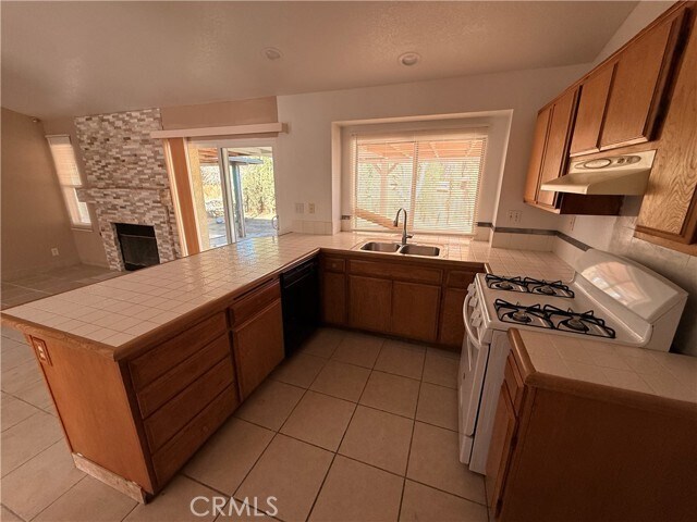 Building Photo - 10452 Zinfandel Dr