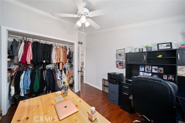 Building Photo - 2273 Columbia Dr