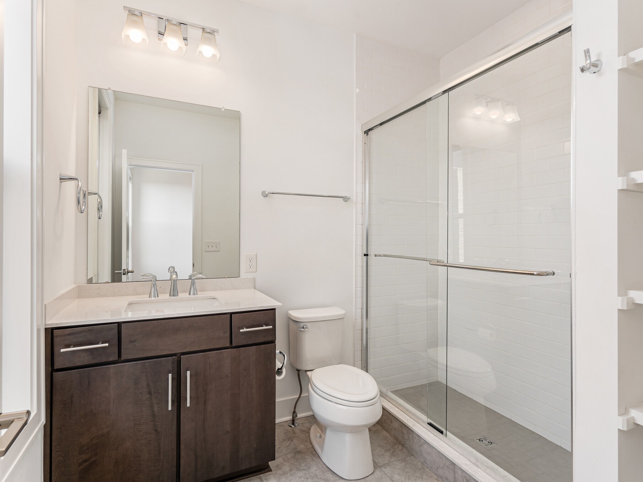 Building Photo - 766 N 6th St