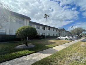Building Photo - 1560 McKinley St