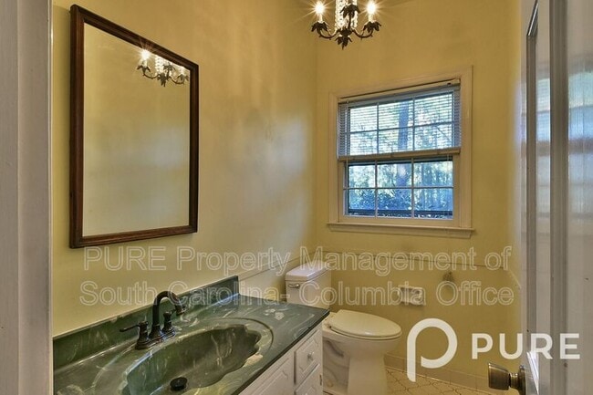 Building Photo - 5 Wotan Ln