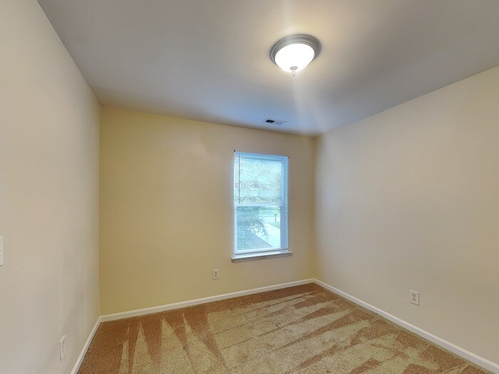 Building Photo - 6265 Branch Hill Cir