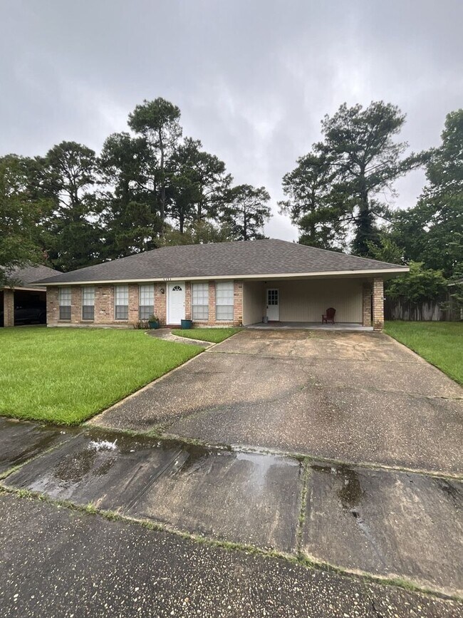 Primary Photo - 5313 Wexford Dr
