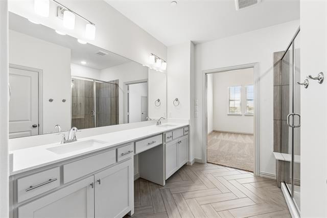 Building Photo - 320 Parkside Dr