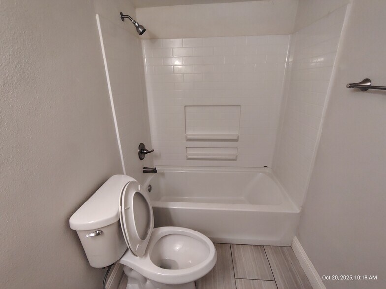 Building Photo - 3663 Kolendo Ct