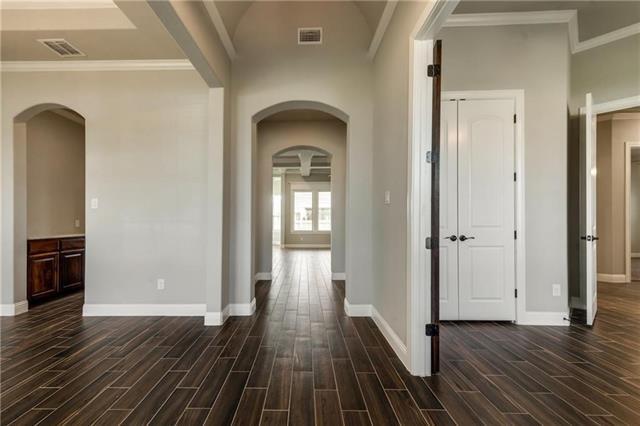 Building Photo - 3101 White Horse Ct