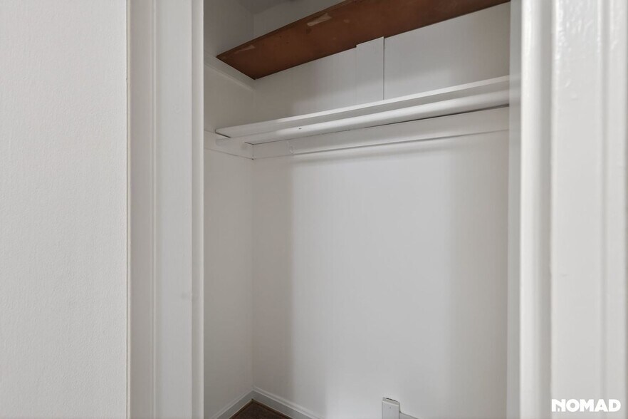 Building Photo - 2713 Fort Baker Dr SE