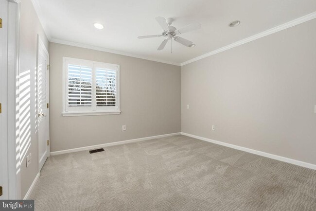 Building Photo - 1528 Goldenrain Ct