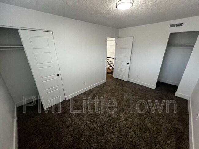 Building Photo - 1965 Cathay St