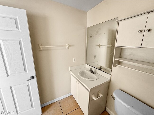 Building Photo - 1321 SE 8th Ave