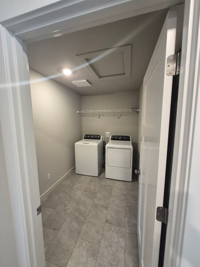 Building Photo - NEW - 4 BR/2.5 BA Plus office in Acadia Pointe