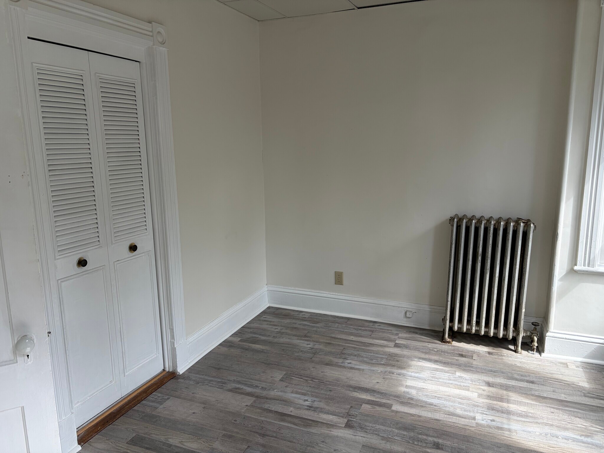 Building Photo - 211 N Ballston Ave