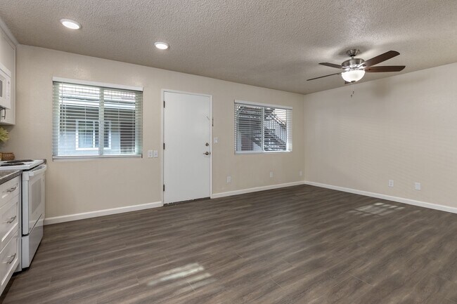 Interior Photo - Walnut Tree Manor