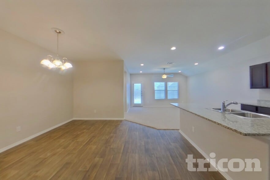 Building Photo - 1016 Adler Way