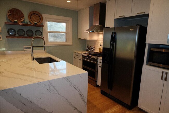 Building Photo - 1517 Weyford Dr