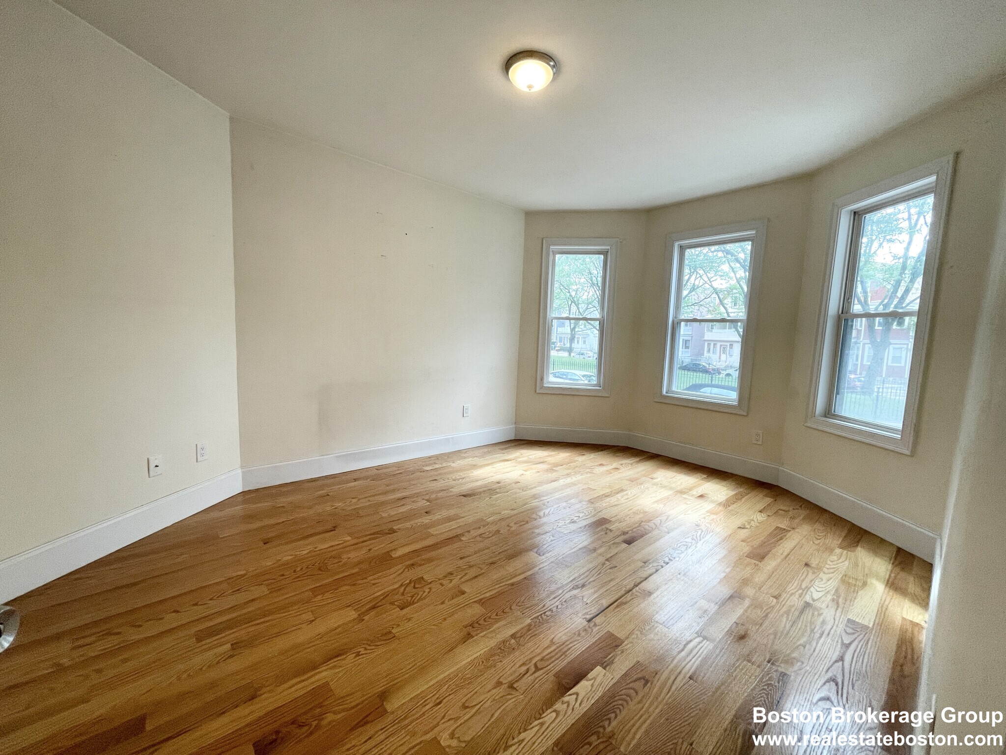 Building Photo - 31 Edison Grn