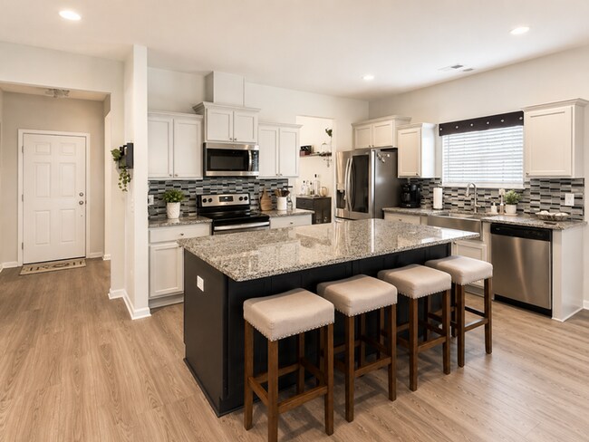 Building Photo - 4-bedroom, 2.5 bath home in The Enclave at Berwick, Savannah, GA.