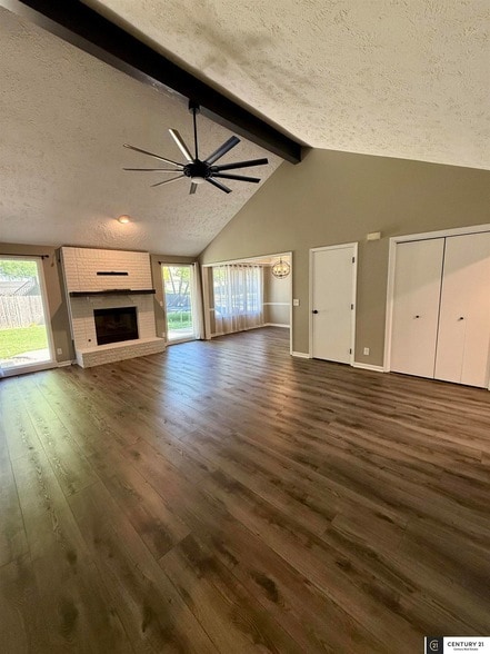 Building Photo - 2902 Blackhawk Dr