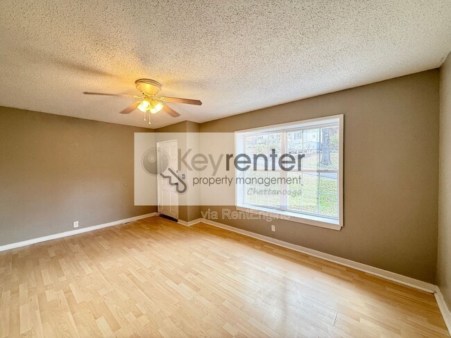 Building Photo - 5 Gaylord Dr