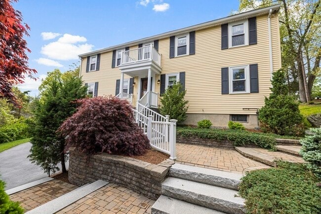 Building Photo - 22 Amberwood Dr