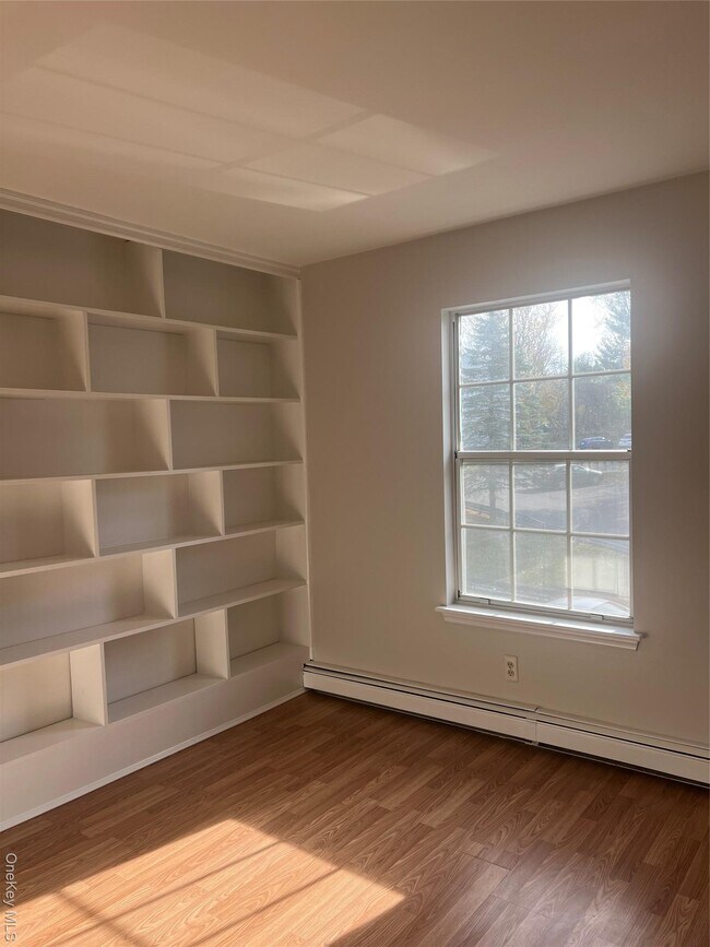 Building Photo - 21 Lexington Hills Rd