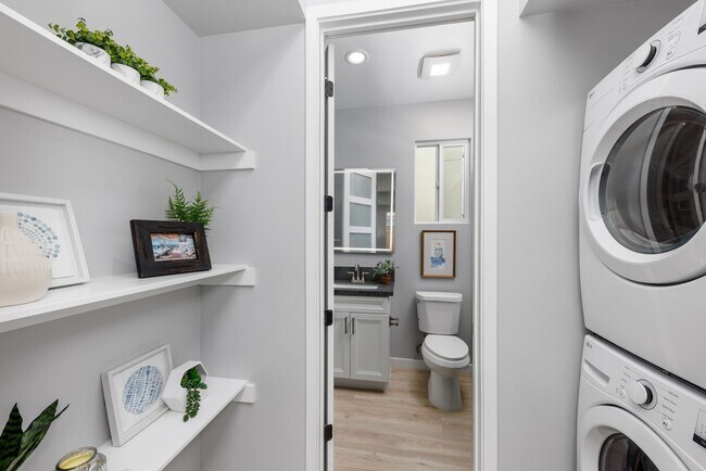 Building Photo - Brand-New Luxury 2-Bedroom 2-Bathroom Home