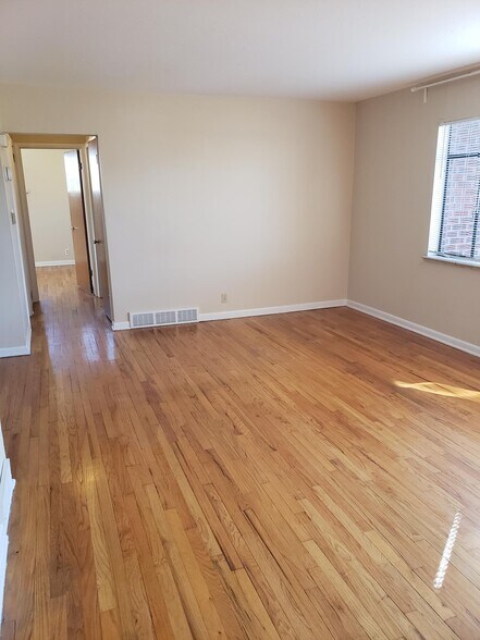 Building Photo - 1140 Steele St