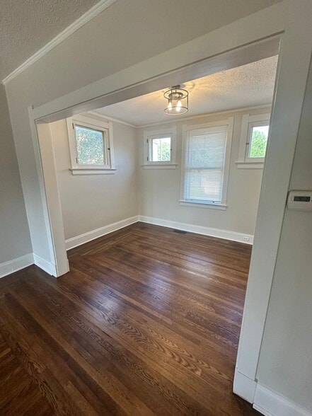 Dining Room - 2598 Madison Rd