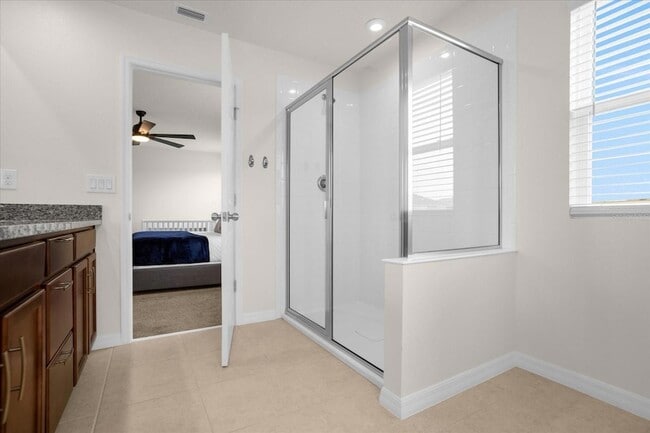 Building Photo - 2498 Empress Dr