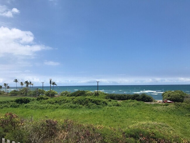 Building Photo - 1398 Hiahia St