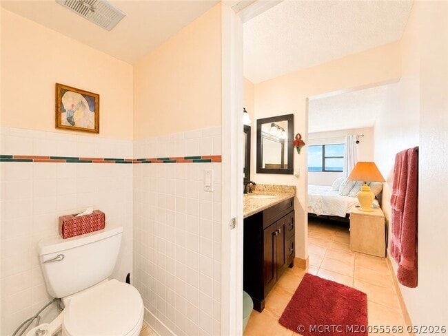 Building Photo - 7440 S Ocean Dr