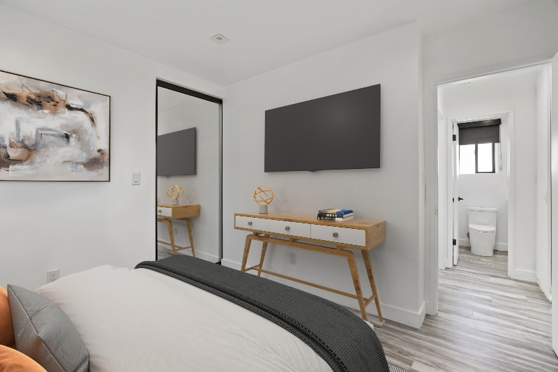 Building Photo - 2814 Sichel St