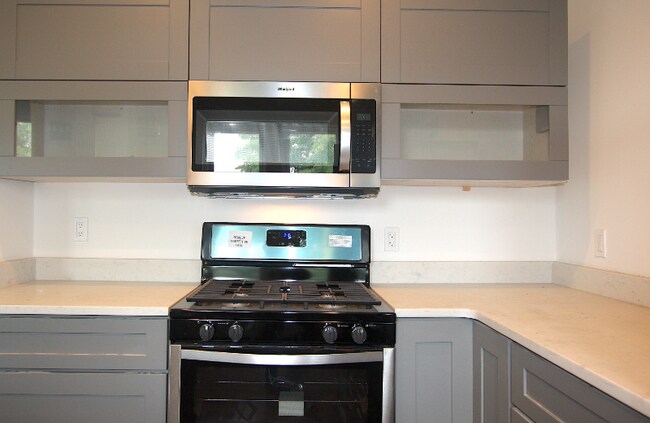 Building Photo - 4422 Maxwell St