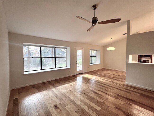 Building Photo - 2905 Goldbridge Dr