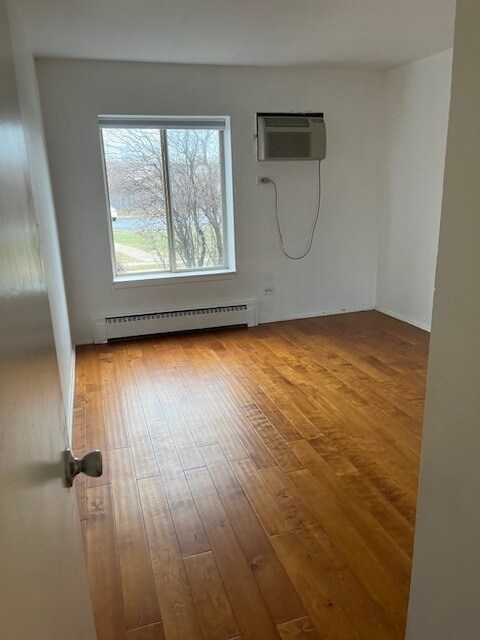 Building Photo - 2423 N Kennicott Dr