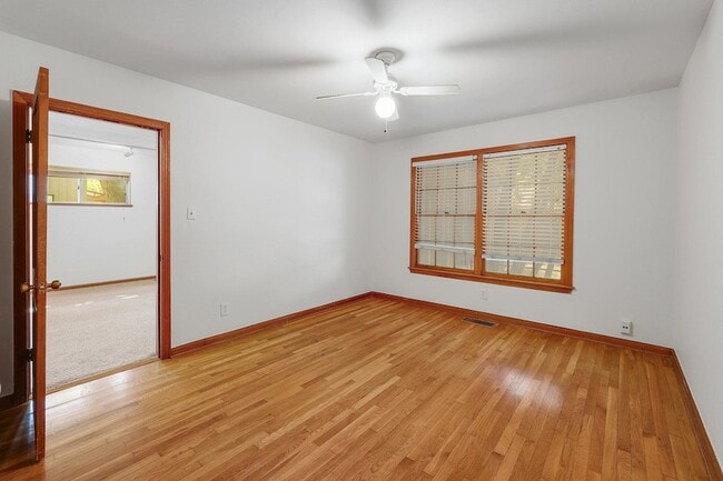 Building Photo - 1205 Palo Duro Rd